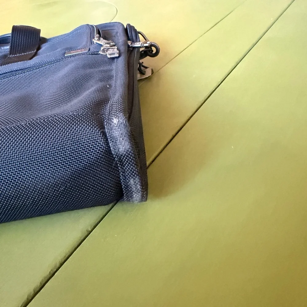 vintage tumi ballistic nylon laptop briefcase in classic black